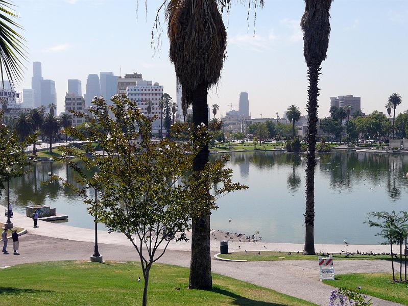 Wilshire Bd  P1020182.jpg